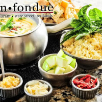 Rok N Fondue food