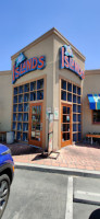 Islands Fountain Valley outside