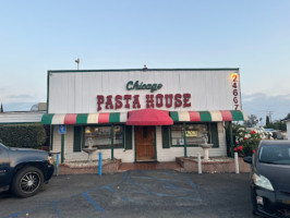 Chicago Pasta House outside