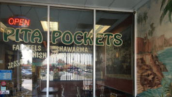 Pita Pockets outside