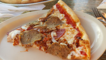 Oma's Pizza And Italian food