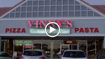 Vinny's Italian outside