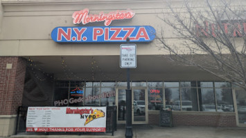 Morningstar's New York Pizza outside