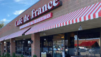 Cafe De France outside