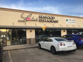 Lotus Seafood And Wings outside