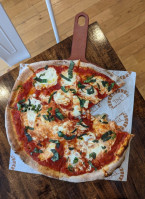 Tino’s Artisan Pizza Co. food