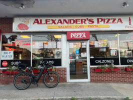 Alexander's Pizza outside