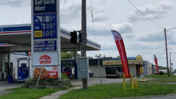 Inkster's Krispy Krunchy Chicken outside