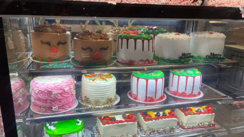 Sweet Life Cake Shop food