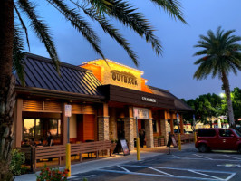 Outback Steakhouse Cape Coral outside