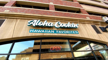 Aloha Cookin' food