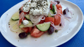 Thelo Greek food