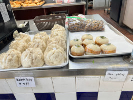 Huong Lan Sandwiches food