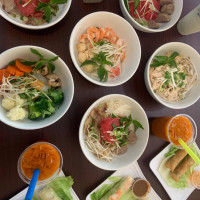 Pho Viet 75 food