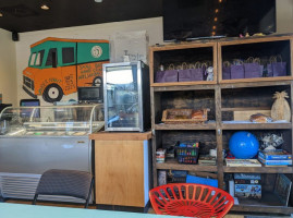 The Wandering Goat Bakery And Gelato food