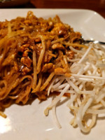 Pin Kaow Thai Restaurant food
