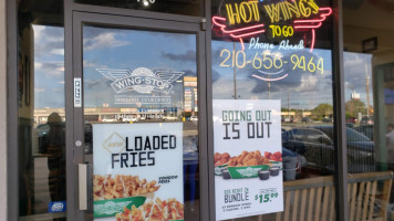 Wingstop outside