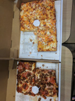 Jet's Pizza food