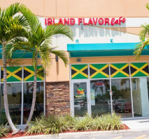 Island Flavor Cafe outside