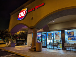 Dairy Queen outside