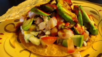 Tacos Y Mariscos El Guti food