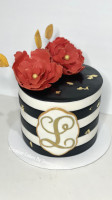 Creative Cakes By Sweta Llc food