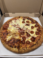 Vinlouie's Pizzeria food