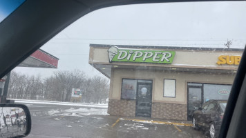 Dipper Ice Cream outside