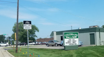 Coleman's Crystal Lake And Grill outside