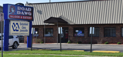 Road Dawg Saloon Eatery outside