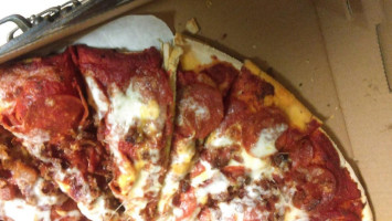 Red Lion Pizza food