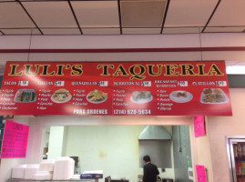 Lulis Taqueria inside