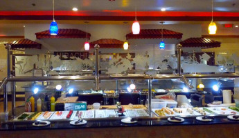 Royal Buffet Sushi Hibachi food