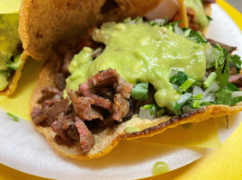 Tacos La Humadera food