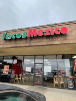 Tacos Mexico outside
