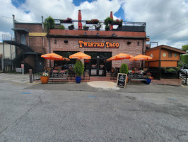 Twisted Taco outside