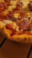 Va Bene Pizzeria Napoletana food