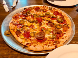 Parry's Pizzeria Taphouse food