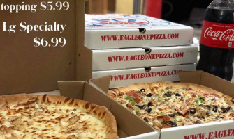 Eagle One Pizza food