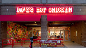 Dave's Hot Chicken food