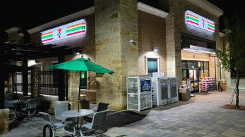 7-eleven inside