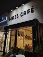 Moss Cafe food