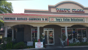 Tony's Italian Delicatessen outside