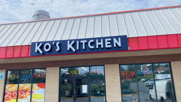 Ko's Kitchen outside