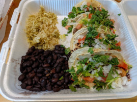 Mucha Lucha Taco Shop food