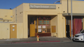 Sky Dragon Restaurant outside