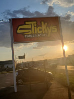 Sticky's Finger Joint food