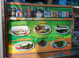 Tacos El Pinolero food