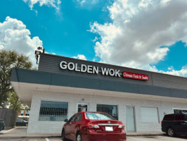 Golden Wok outside