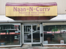Naan-n-curry outside